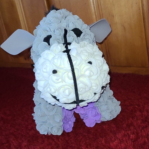 FOREVER ROSES HANDMADE FLOWER EEYORE DONKEY - Picture 4 of 9
